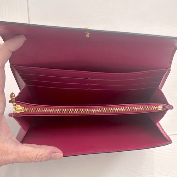 Louis Vuitton Monogram Vernis Porte Feuille Sarah Long Bifold Snap Wallet - Picture 12 of 17